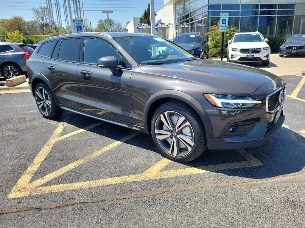 new 2025 Volvo V60 Cross Country car, priced at $54,705