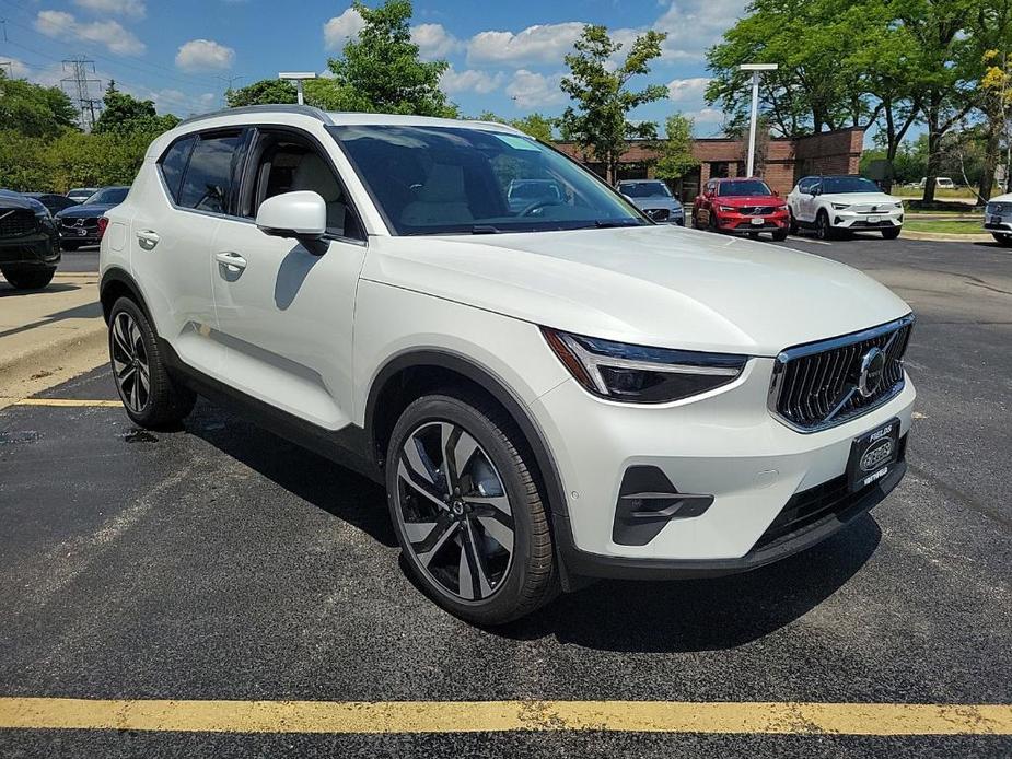 new 2024 Volvo XC40 car, priced at $52,180