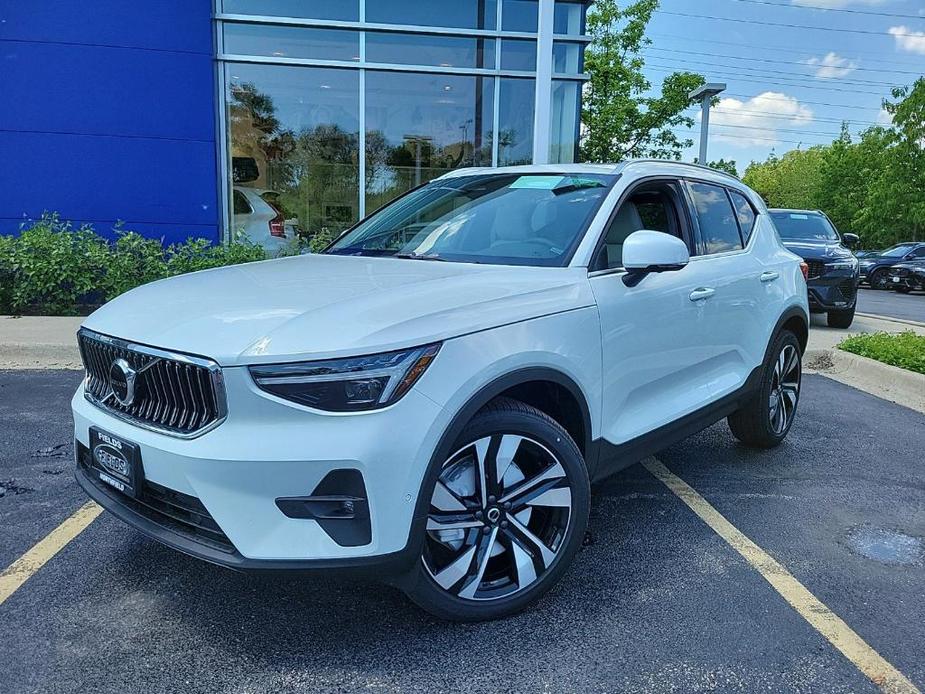 new 2024 Volvo XC40 car, priced at $52,180