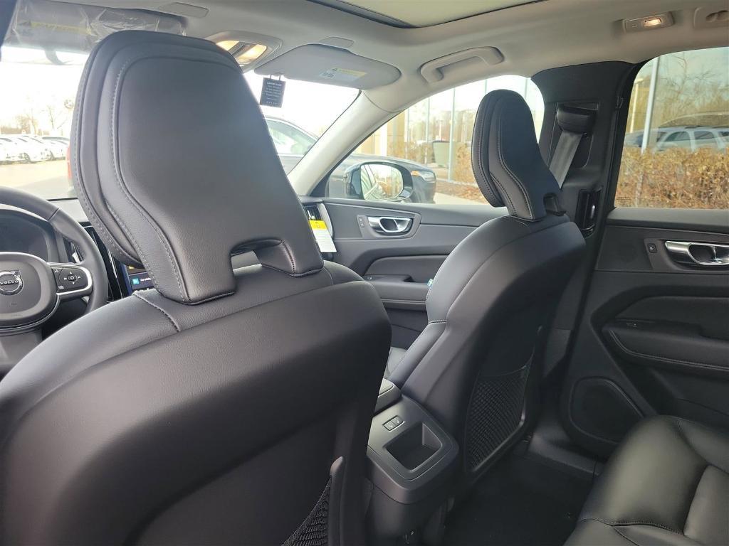 new 2025 Volvo XC60 car, priced at $50,705