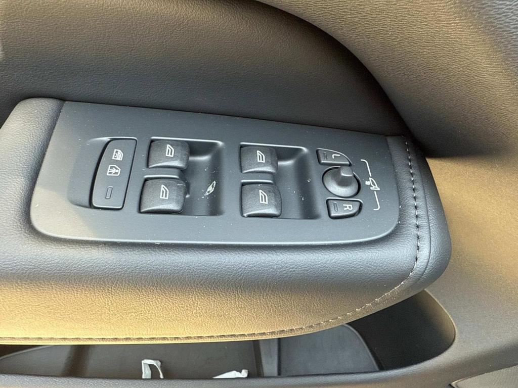 used 2024 Volvo XC60 car, priced at $45,989