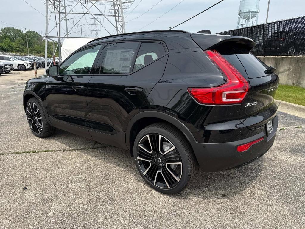 new 2025 Volvo XC40 car, priced at $55,415