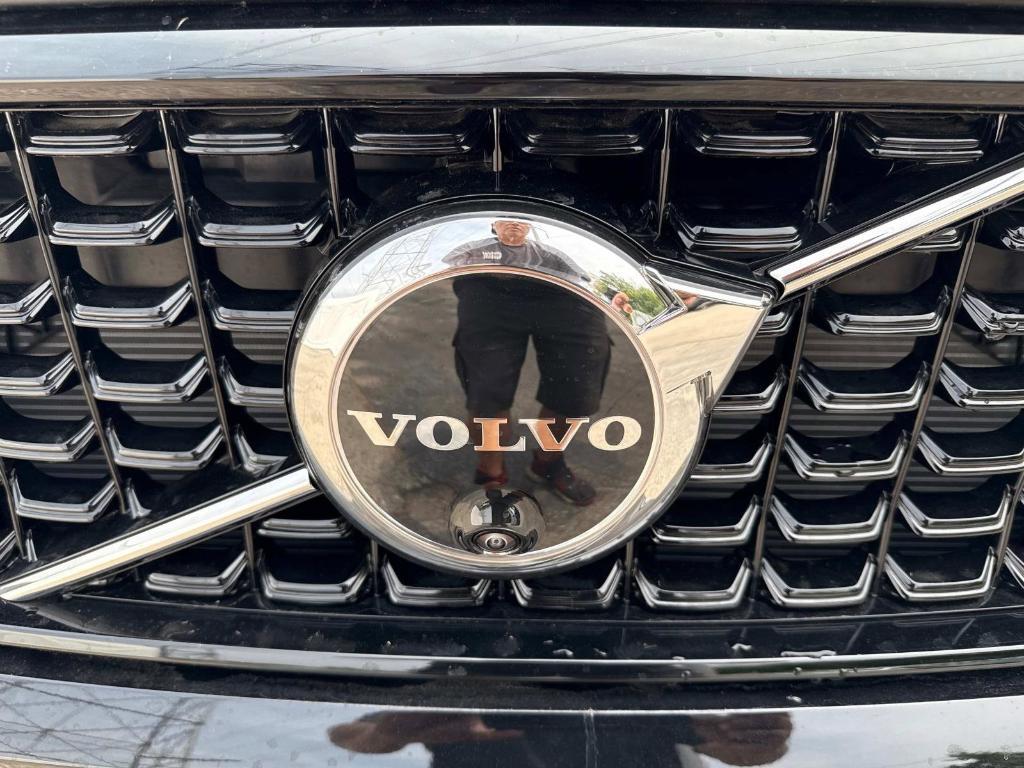 new 2025 Volvo XC40 car, priced at $55,415