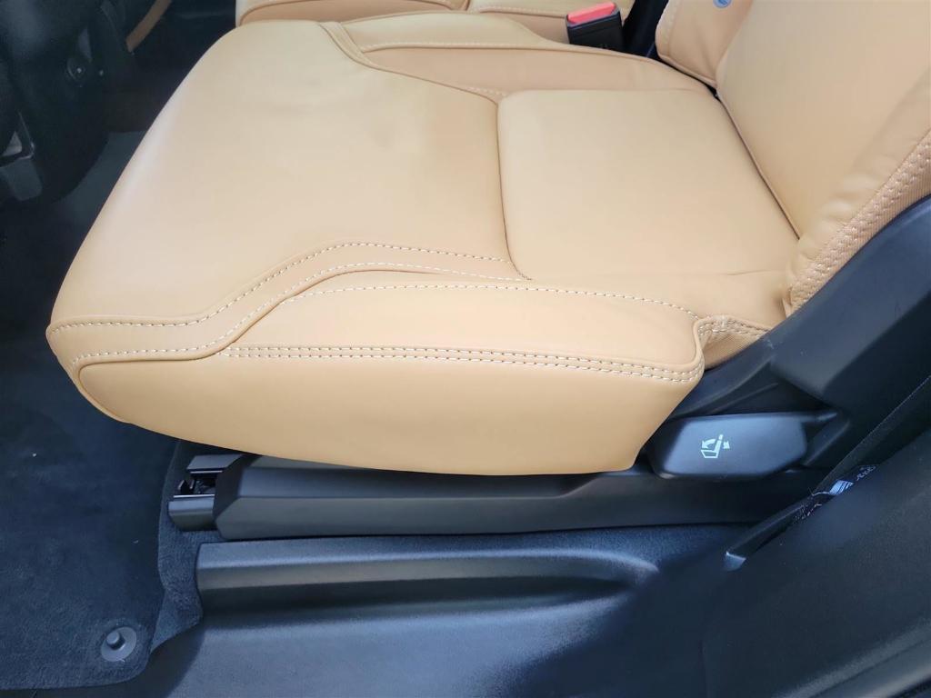 used 2023 Volvo XC90 car, priced at $51,991