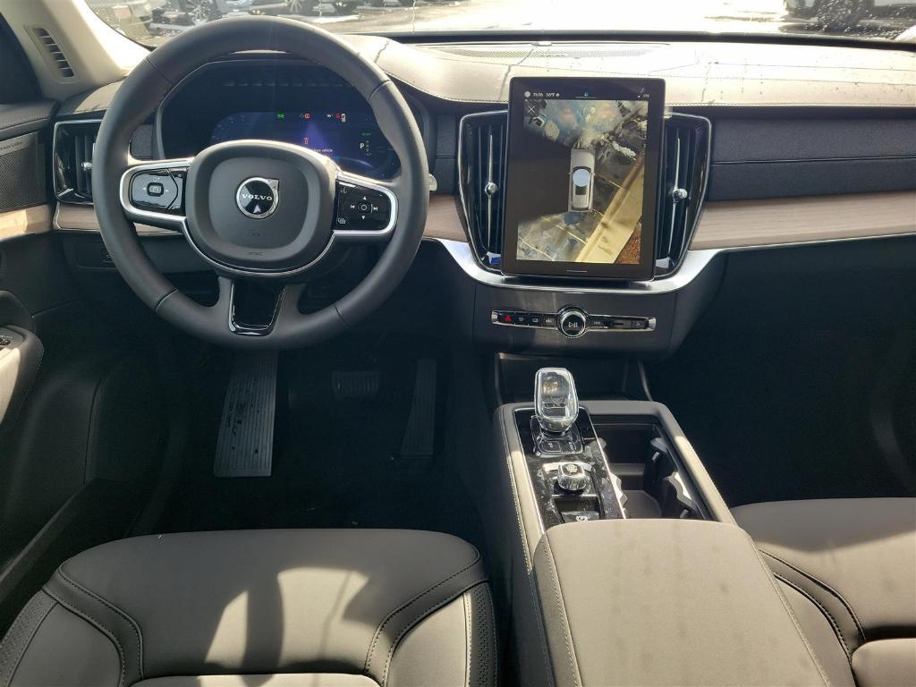 new 2025 Volvo XC90 Plug-In Hybrid car, priced at $78,805