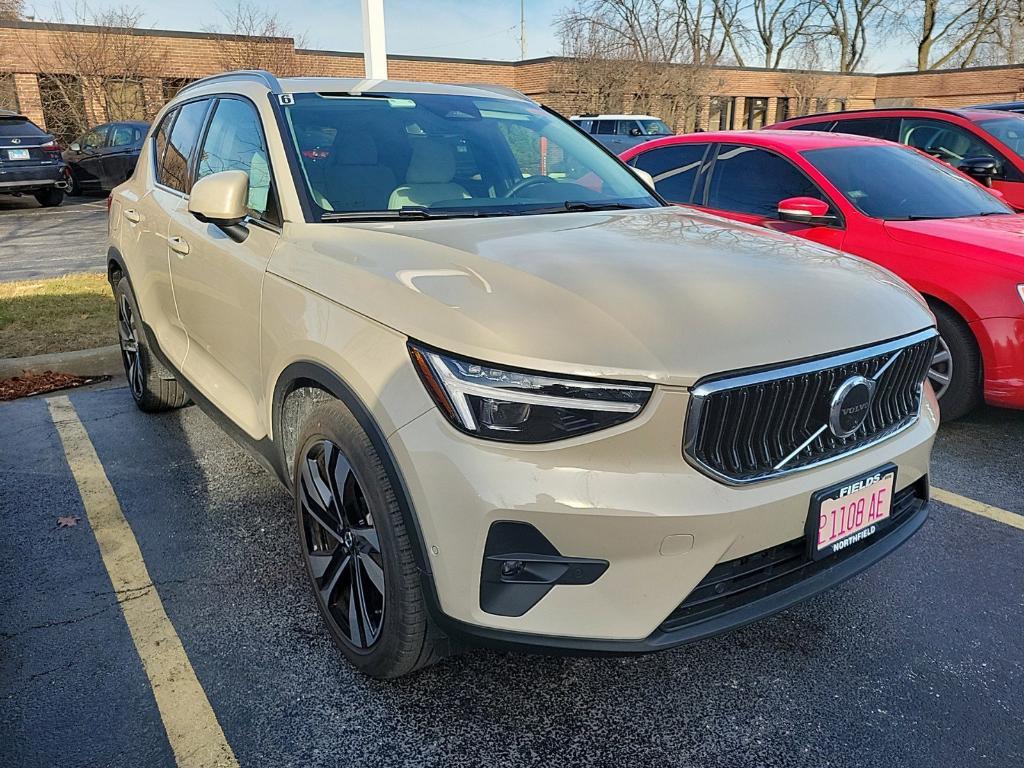 new 2025 Volvo XC40 car, priced at $50,025