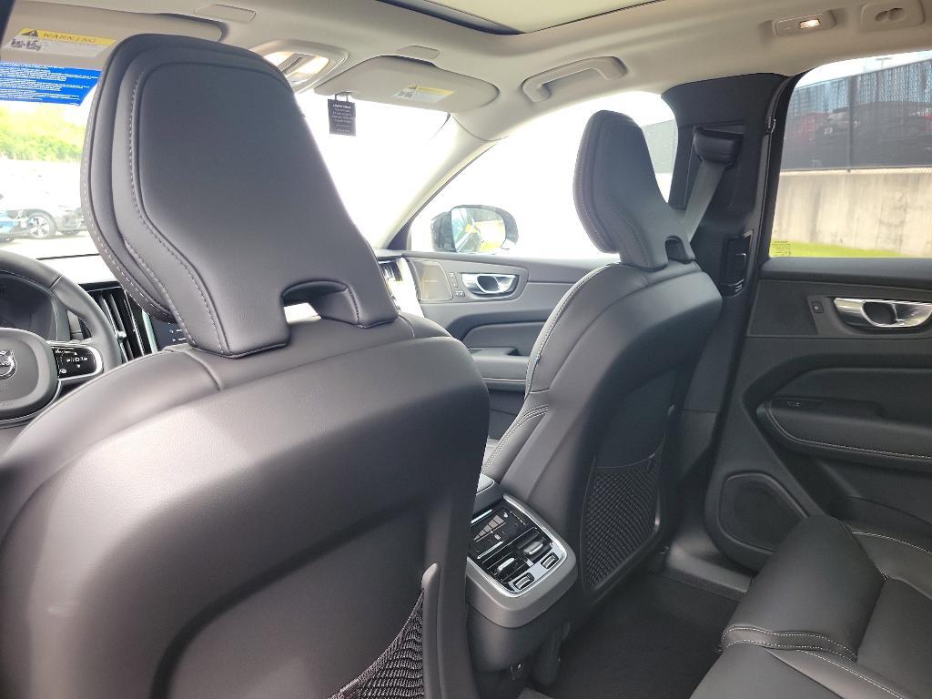 new 2025 Volvo XC60 car, priced at $60,660