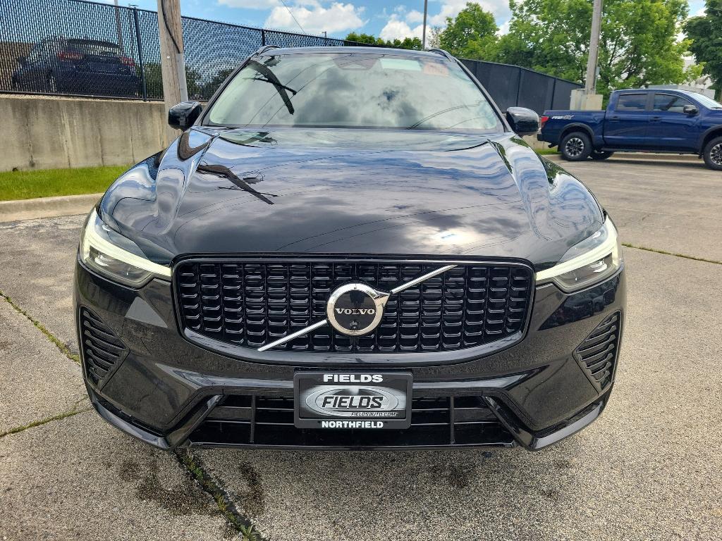 new 2025 Volvo XC60 car, priced at $60,660