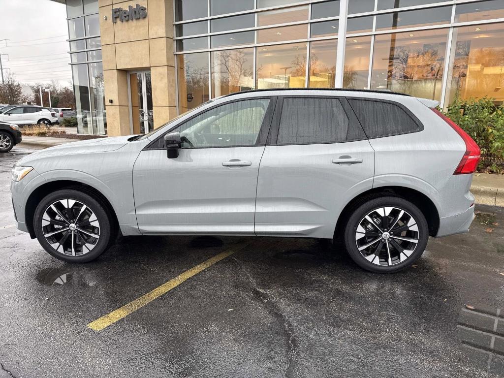 used 2025 Volvo XC60 car, priced at $40,991