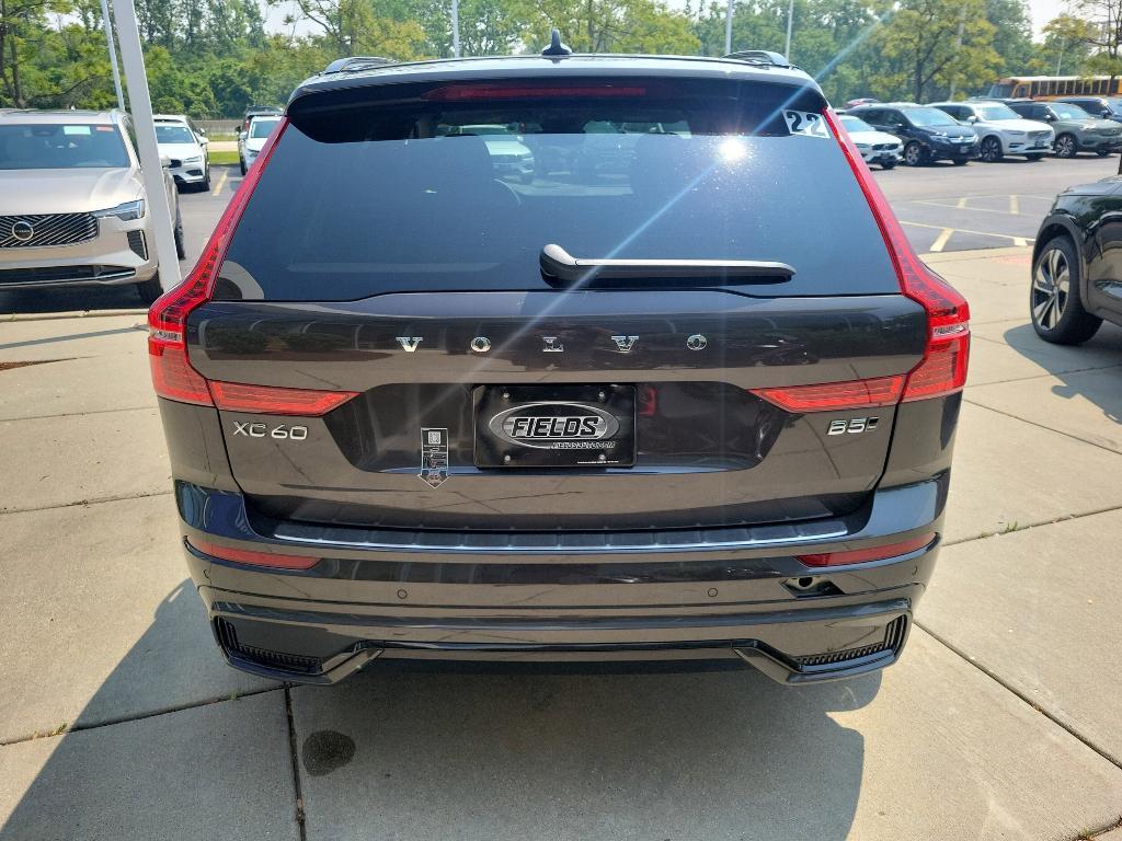 new 2025 Volvo XC60 car, priced at $61,025
