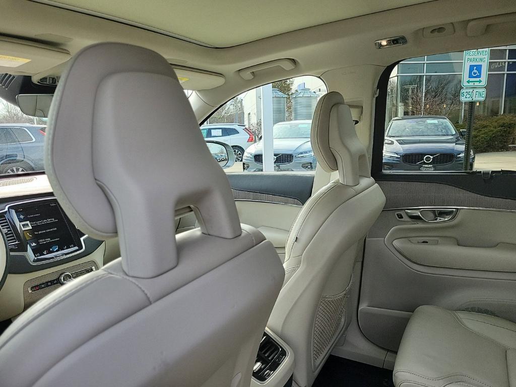 used 2022 Volvo XC90 car, priced at $41,889