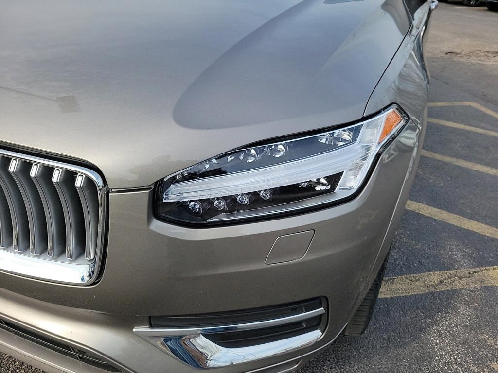 used 2022 Volvo XC90 car, priced at $41,889