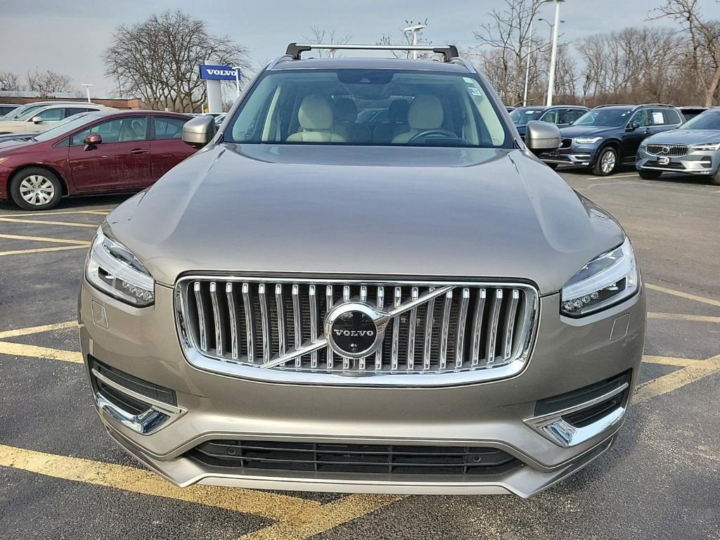 used 2022 Volvo XC90 car, priced at $41,889