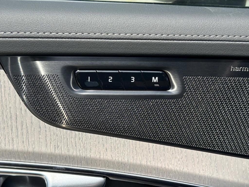new 2026 Volvo XC90 car, priced at $75,155