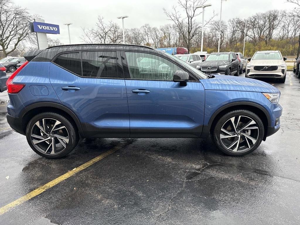 used 2019 Volvo XC40 car, priced at $25,991