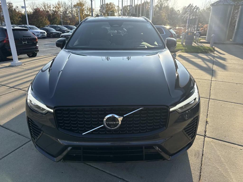 used 2022 Volvo XC60 car, priced at $36,991