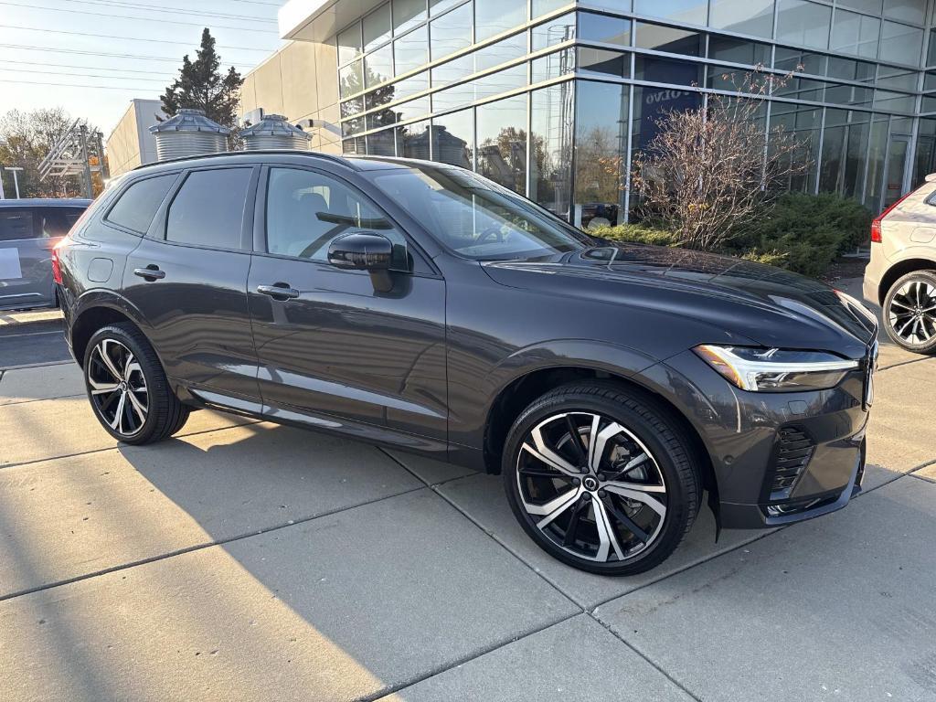used 2022 Volvo XC60 car, priced at $36,991