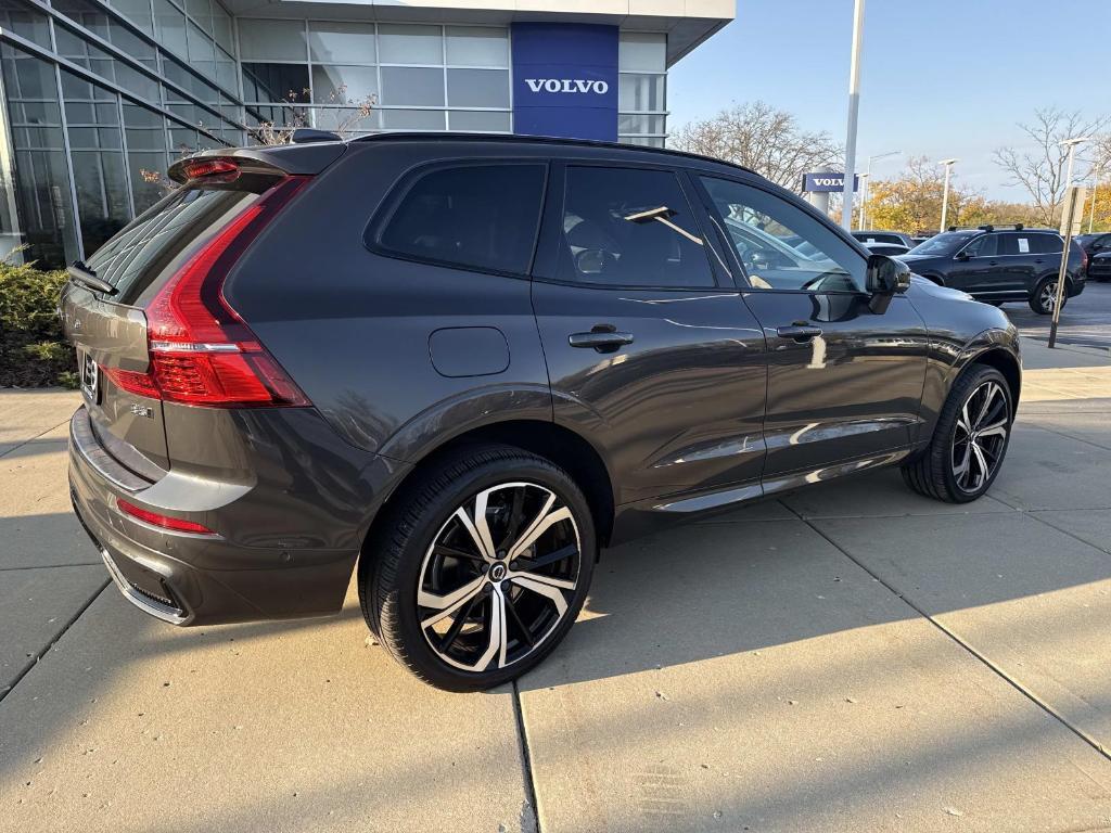 used 2022 Volvo XC60 car, priced at $36,991