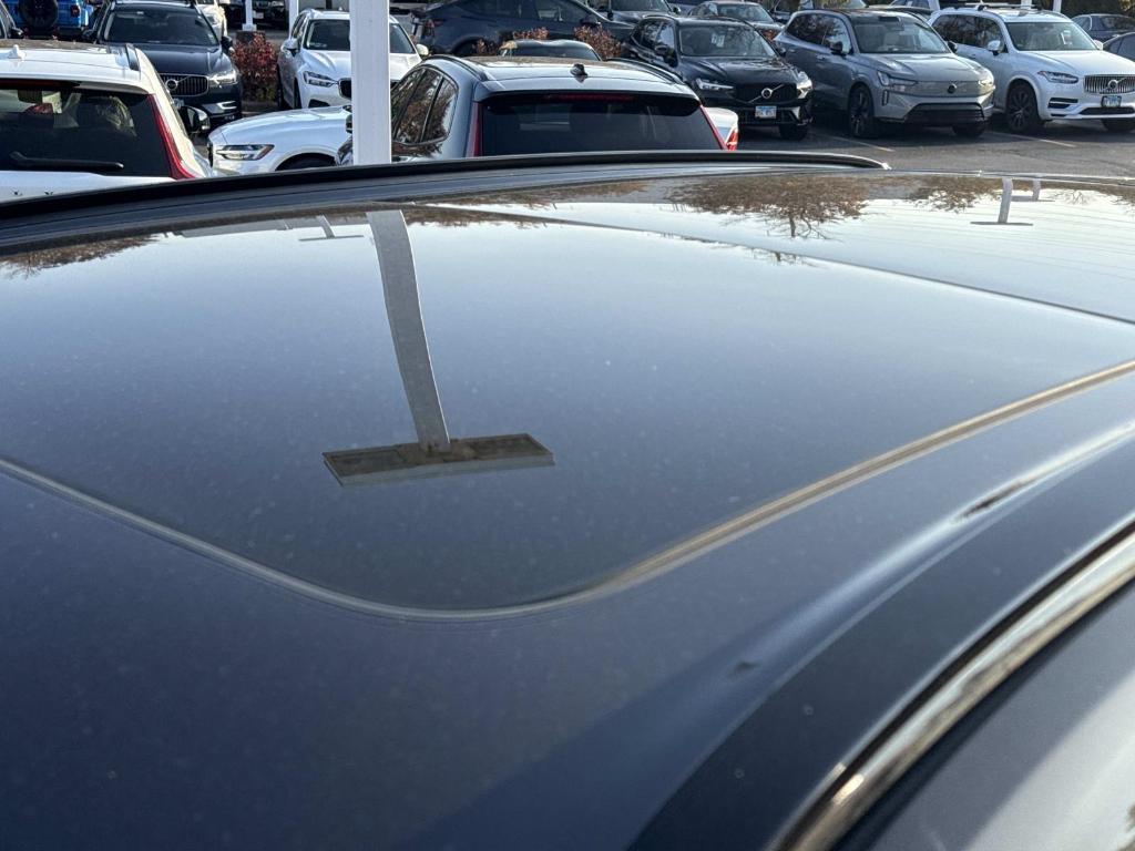 used 2022 Volvo XC60 car, priced at $36,991