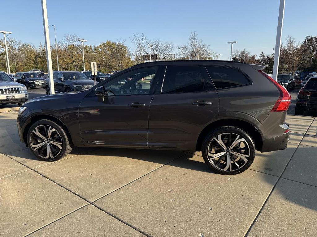 used 2022 Volvo XC60 car, priced at $36,991
