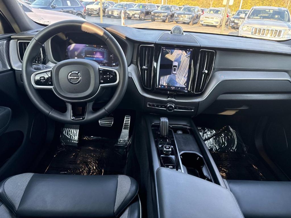 used 2022 Volvo XC60 car, priced at $36,991