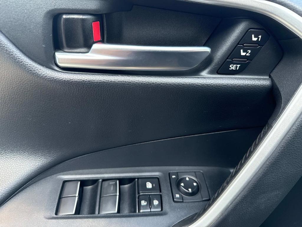 used 2019 Toyota RAV4 car, priced at $24,618