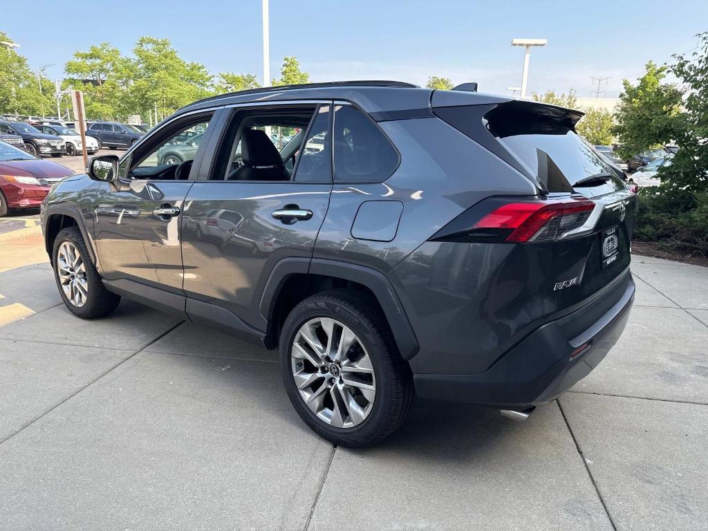 used 2019 Toyota RAV4 car, priced at $24,618