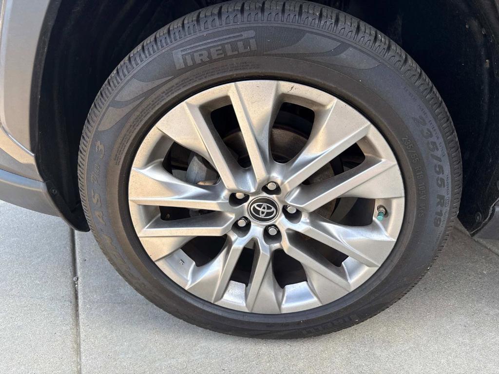 used 2019 Toyota RAV4 car, priced at $24,618