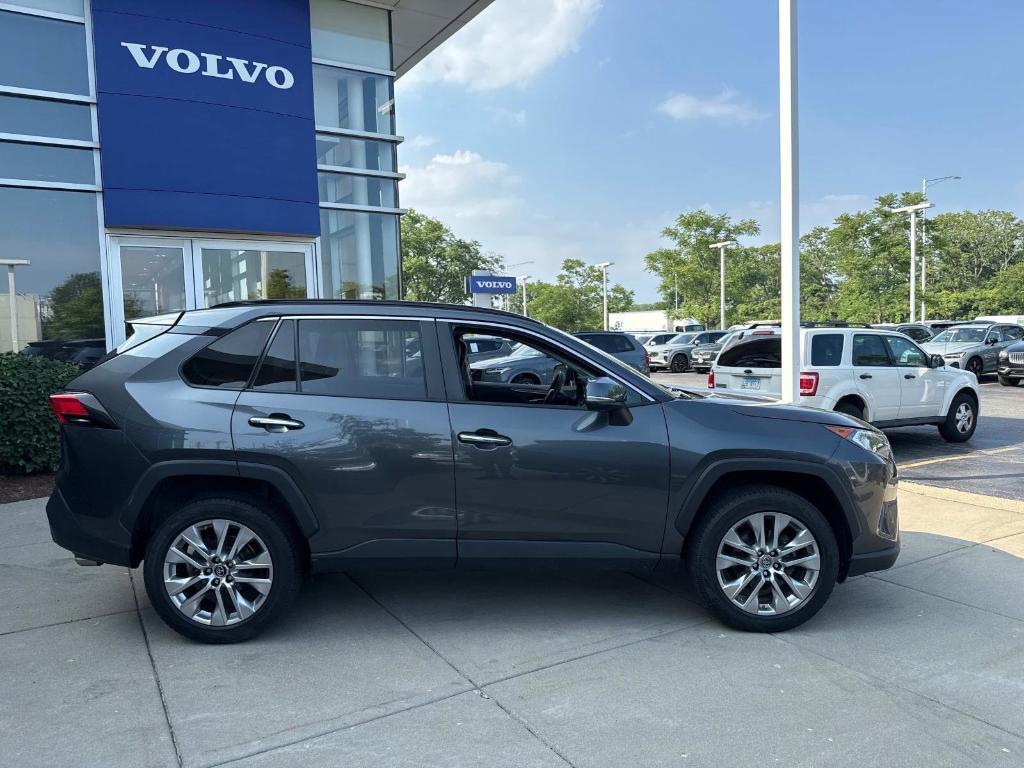 used 2019 Toyota RAV4 car, priced at $24,618