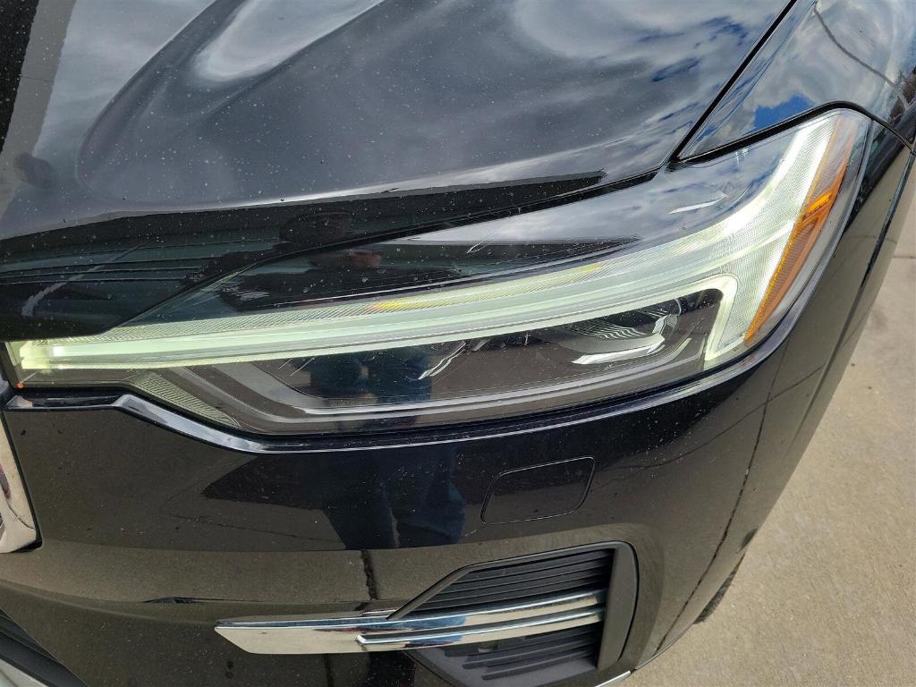 used 2022 Volvo XC60 Recharge Plug-In Hybrid car, priced at $35,911