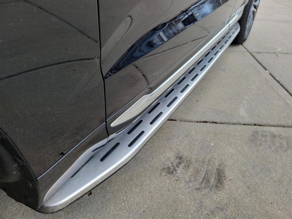 used 2022 Volvo XC60 Recharge Plug-In Hybrid car, priced at $35,911