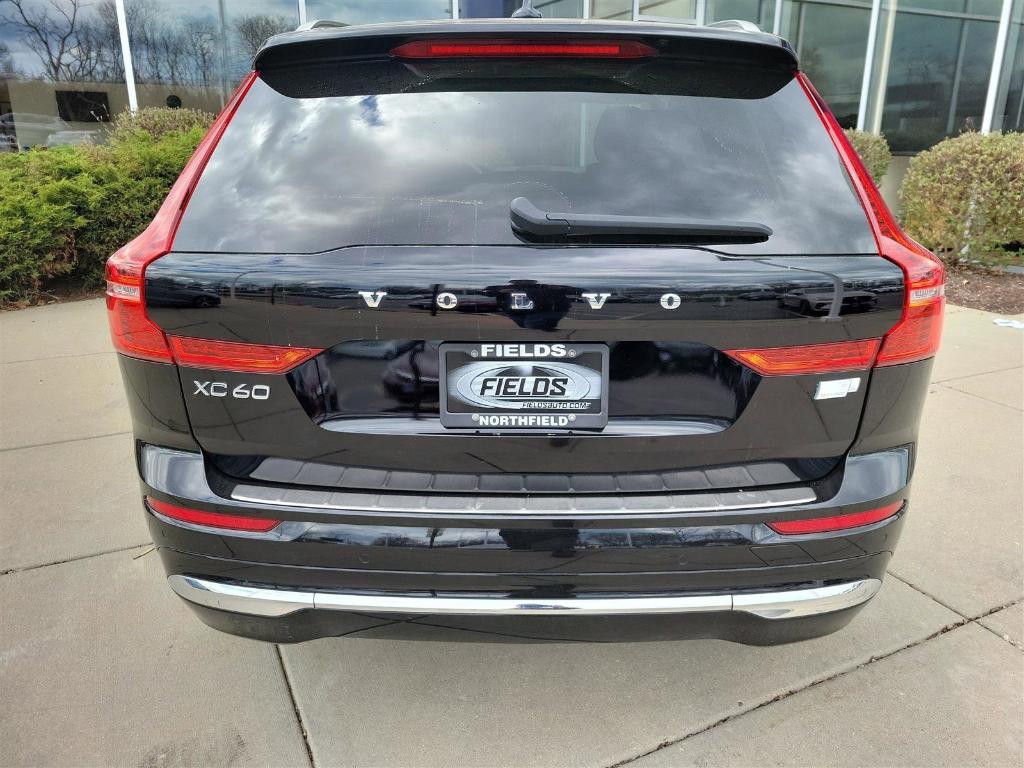used 2022 Volvo XC60 Recharge Plug-In Hybrid car, priced at $35,911