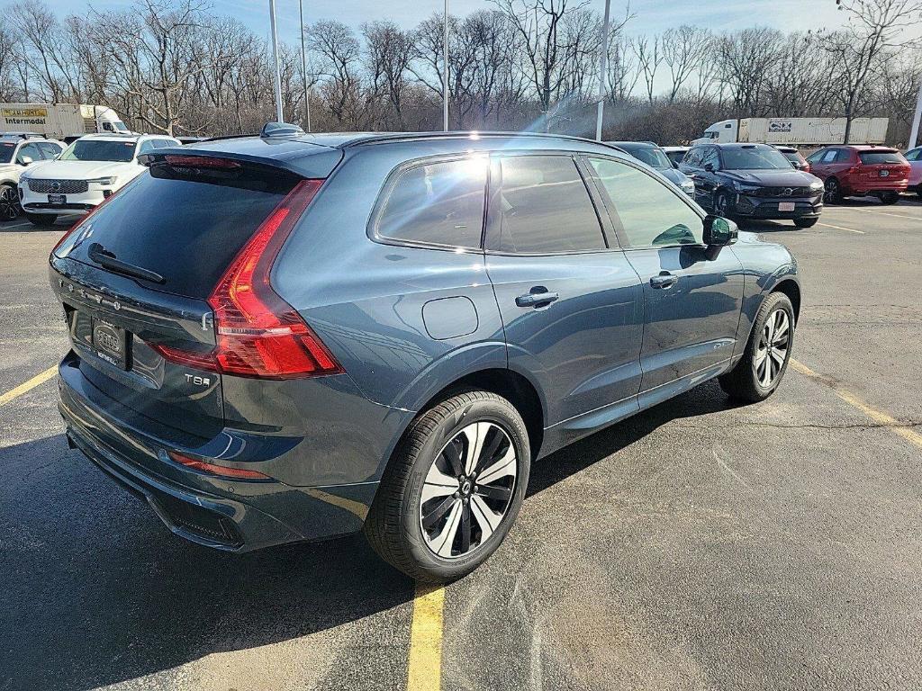 new 2025 Volvo XC60 Plug-In Hybrid car, priced at $61,705