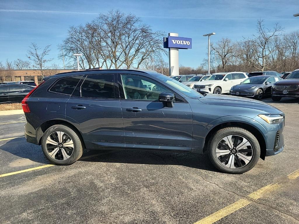 new 2025 Volvo XC60 Plug-In Hybrid car, priced at $61,705