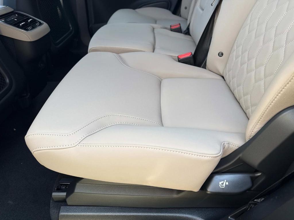 new 2026 Volvo XC90 car, priced at $68,455