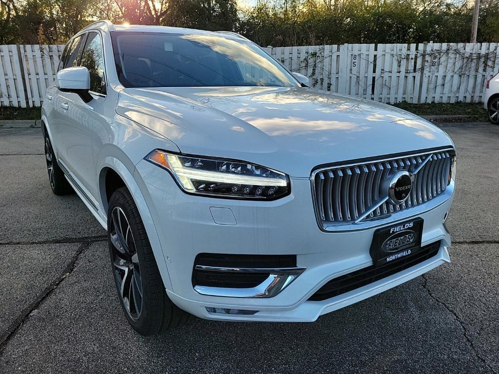 new 2025 Volvo XC90 car, priced at $70,040