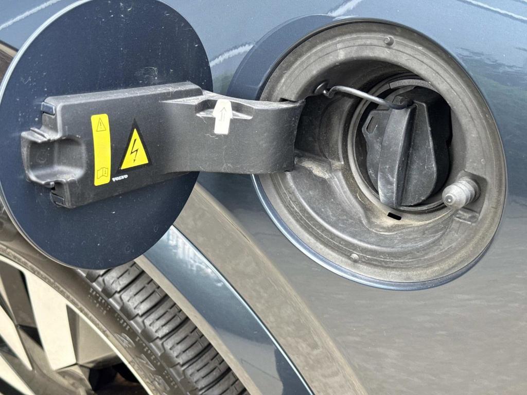 used 2023 Volvo XC90 Recharge Plug-In Hybrid car, priced at $57,802