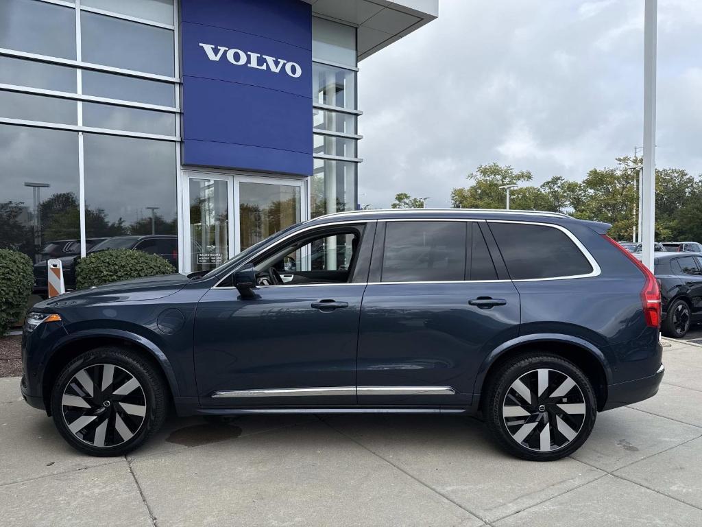 used 2023 Volvo XC90 Recharge Plug-In Hybrid car, priced at $57,802