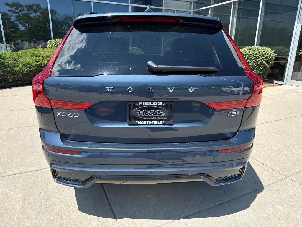 new 2025 Volvo XC60 Plug-In Hybrid car