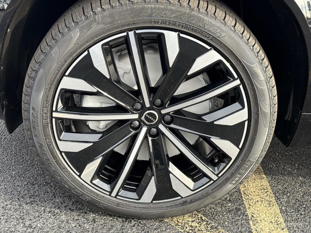 new 2026 Volvo XC90 Plug-In Hybrid car, priced at $85,625