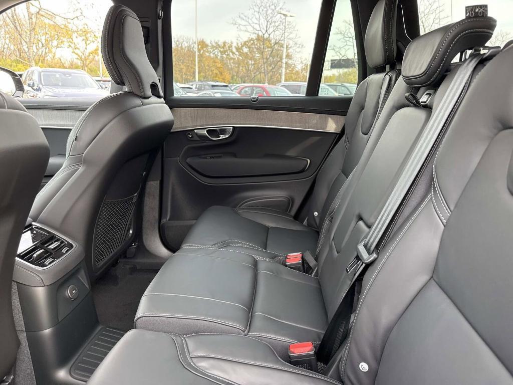 new 2026 Volvo XC90 Plug-In Hybrid car, priced at $85,625