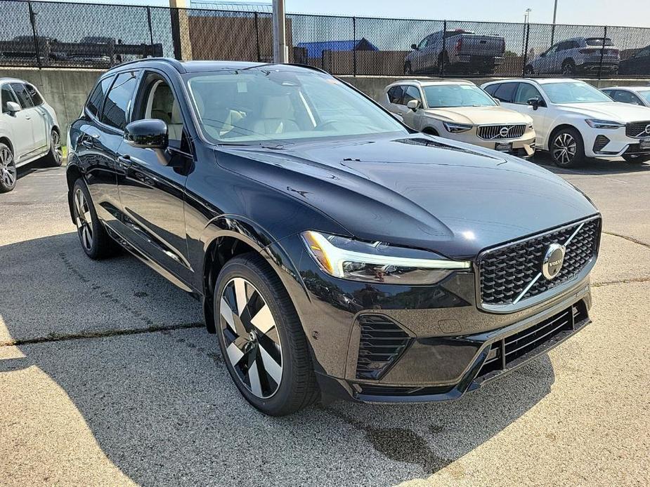 new 2025 Volvo XC60 car, priced at $66,075