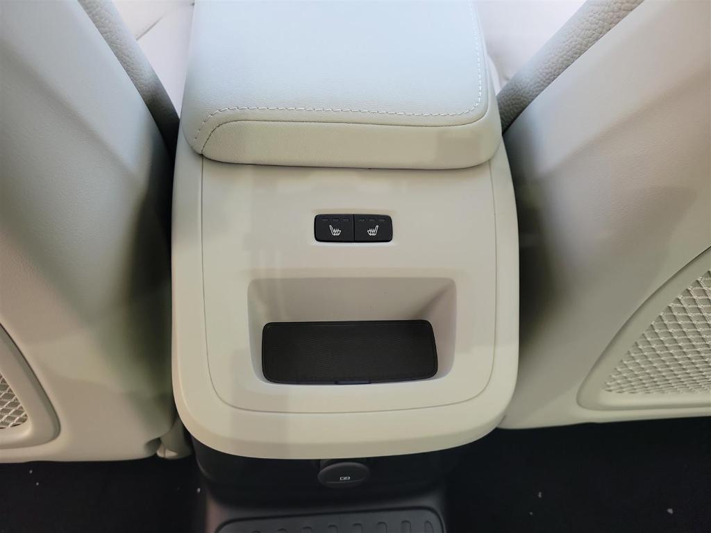 new 2025 Volvo XC60 Plug-In Hybrid car, priced at $66,260