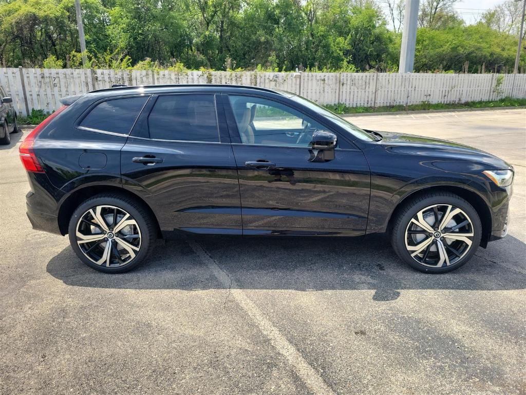 new 2025 Volvo XC60 car, priced at $61,650