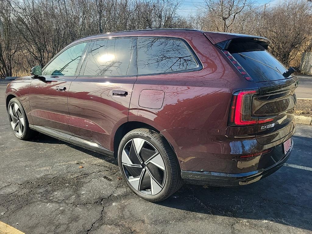 new 2025 Volvo EX90 car, priced at $95,140