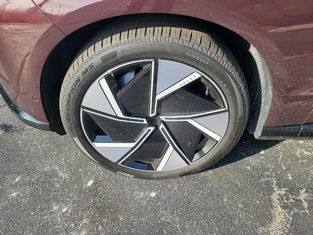 new 2025 Volvo EX90 car, priced at $87,862