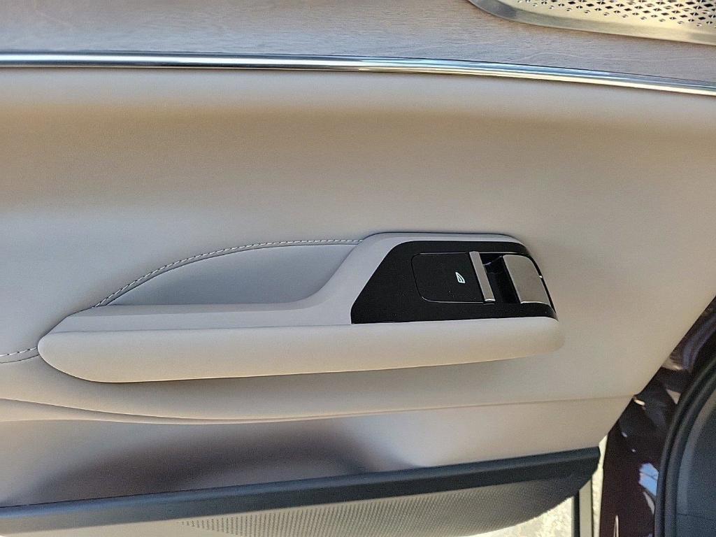 new 2025 Volvo EX90 car, priced at $87,862