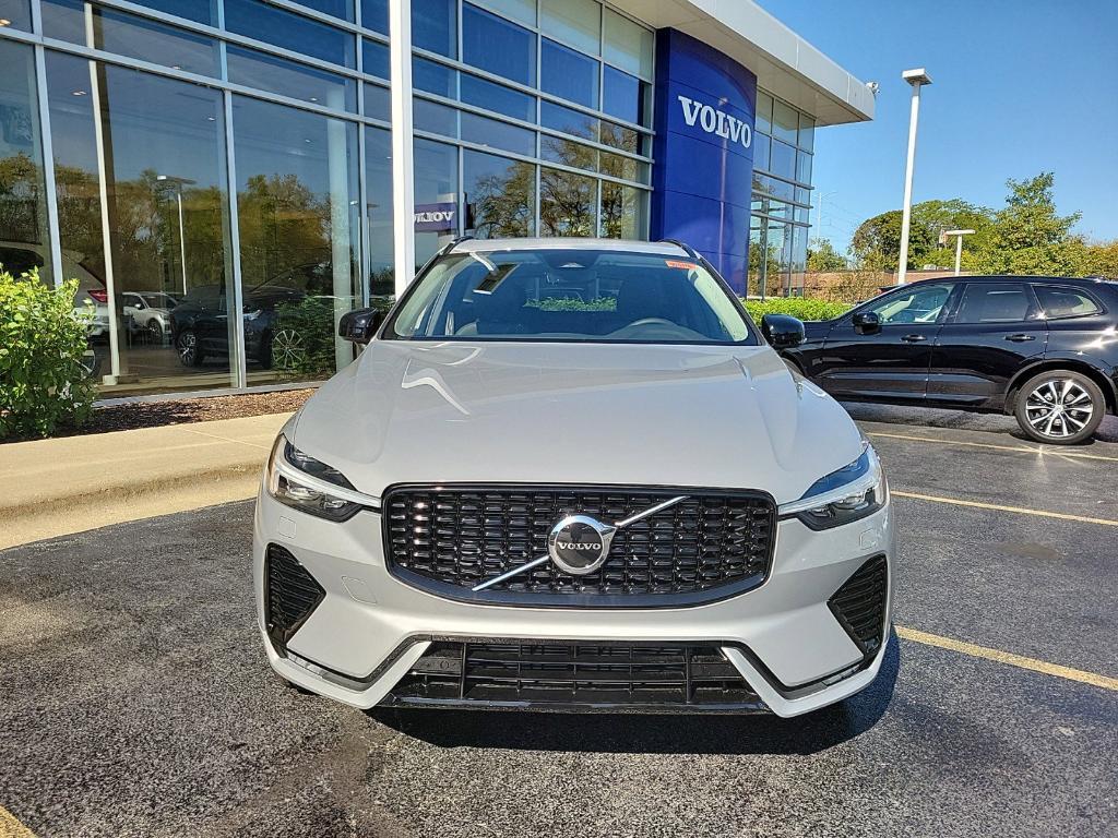 new 2025 Volvo XC60 car, priced at $51,535