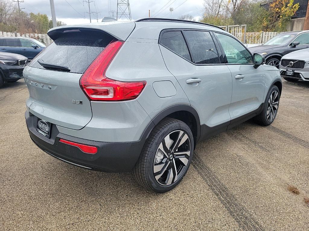 new 2025 Volvo XC40 car, priced at $49,790