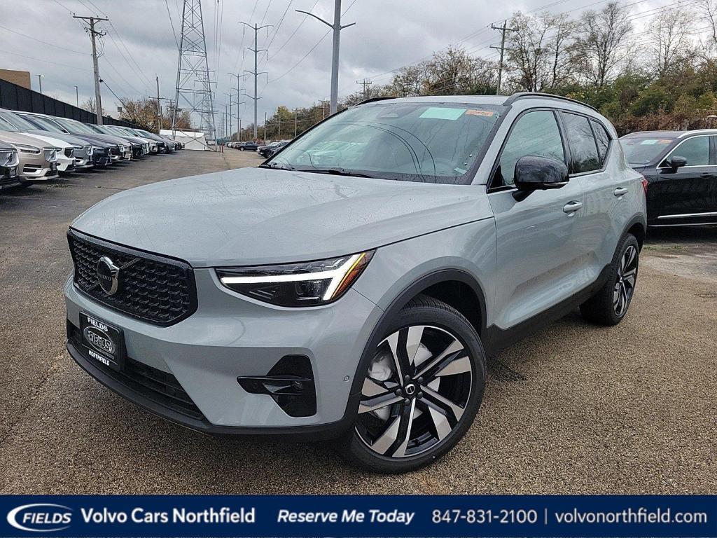 new 2025 Volvo XC40 car, priced at $49,790